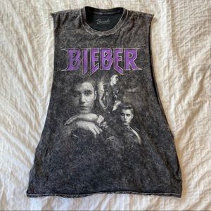 Cut off muscle t-shirt